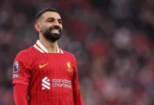 من يفوز بالدوري الإنجليزي